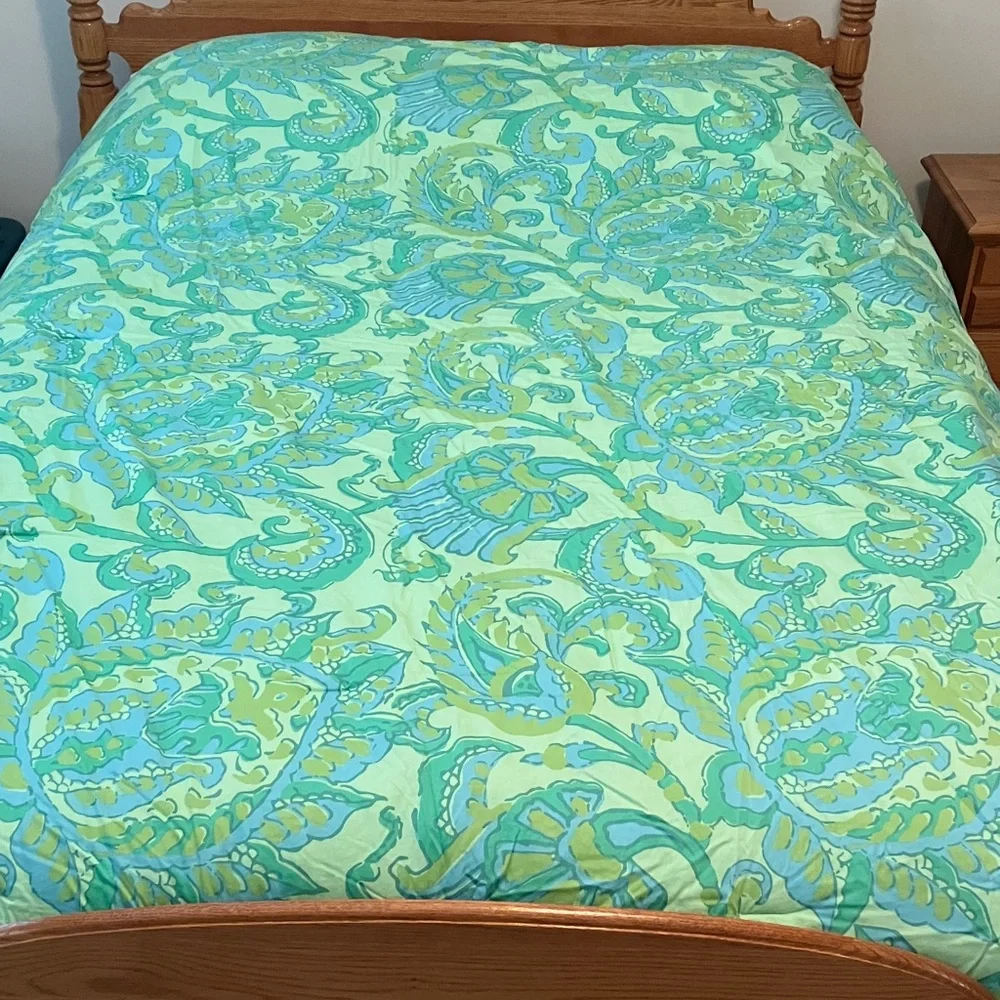 Organic Cotton Floral Paradise Reversable Comforter in Green and Blue